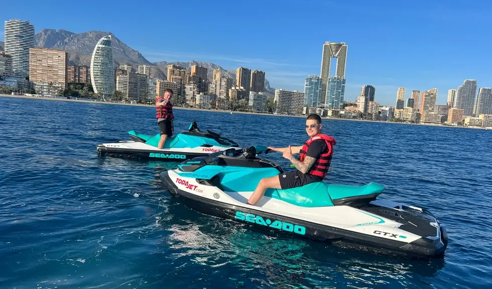 Es peligroso montar en una moto de agua? - Turismo y Náutica
