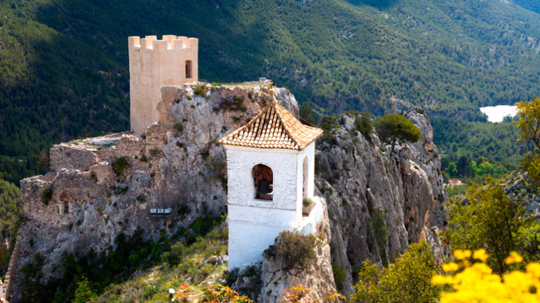 Guadalest y las Fuentes del Algar